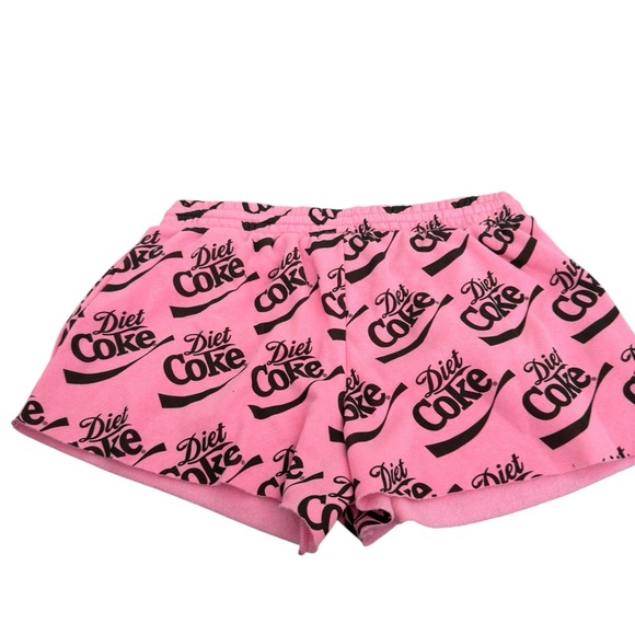 NWT Women’s Diet Coke Fleece Shorts Pink Shorts L - Picture 2 of 7
